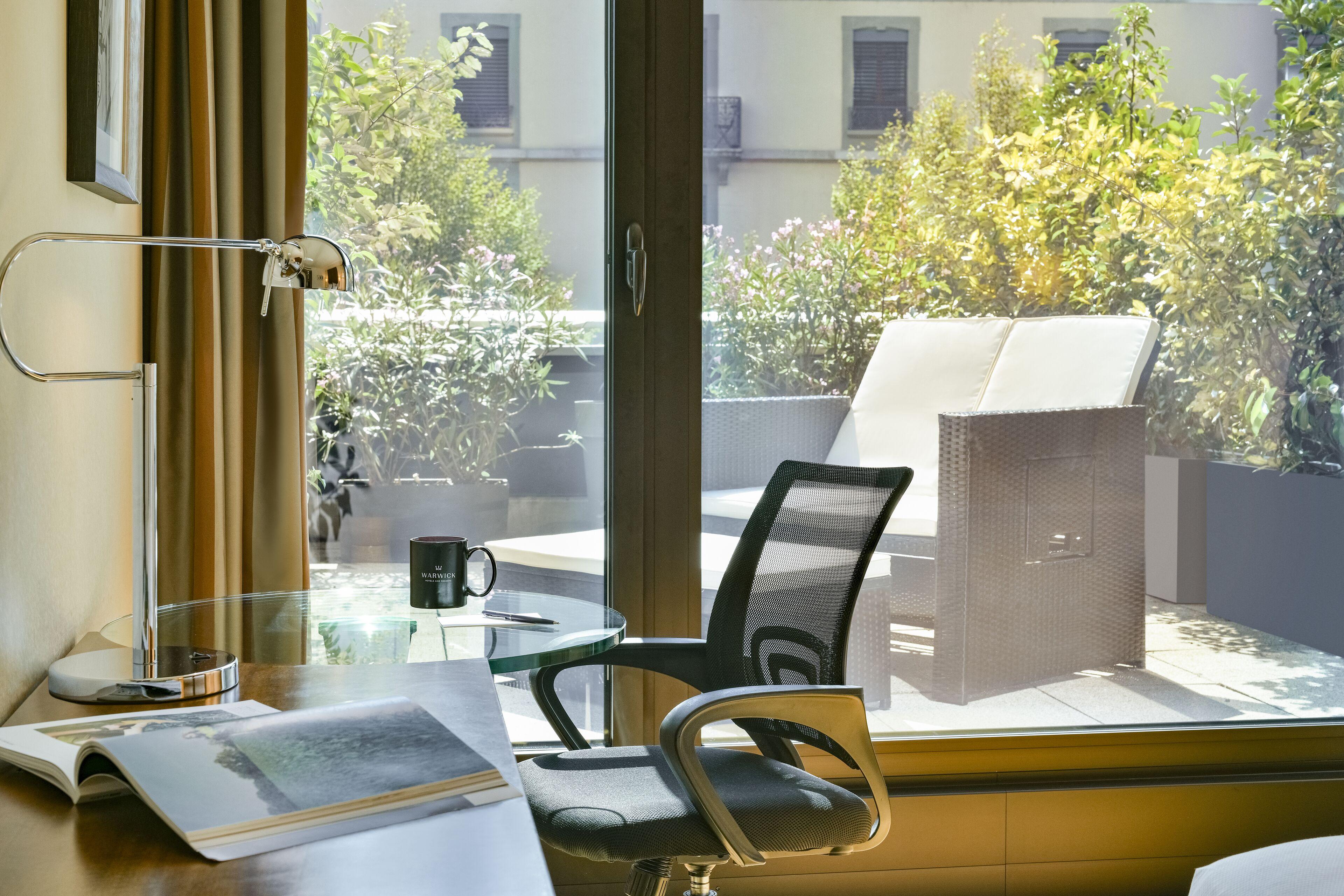 Warwick Hotel 4*
