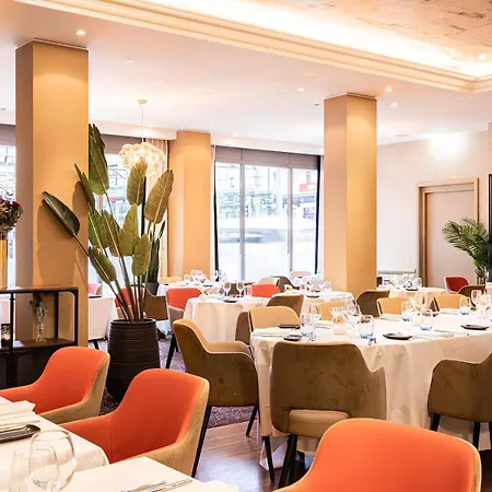 Warwick Hotel 4*