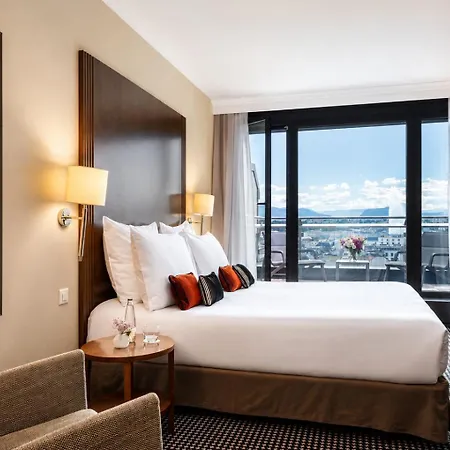 Warwick Hotel