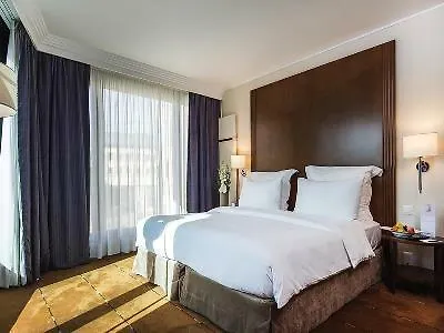 Hotel Warwick 4*