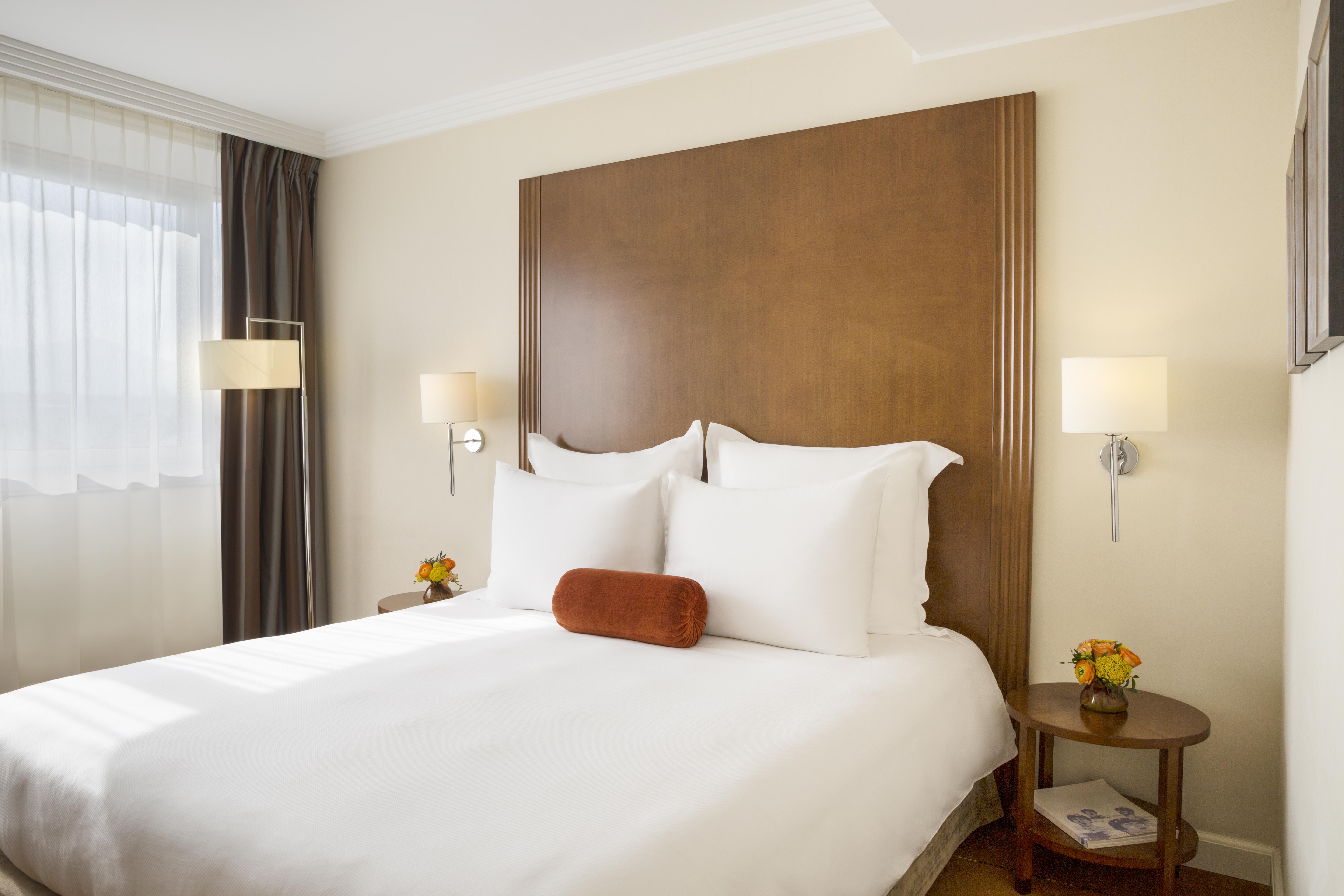 Warwick 4* Geneva