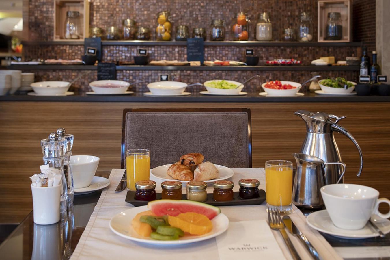 Warwick Hotel 4*